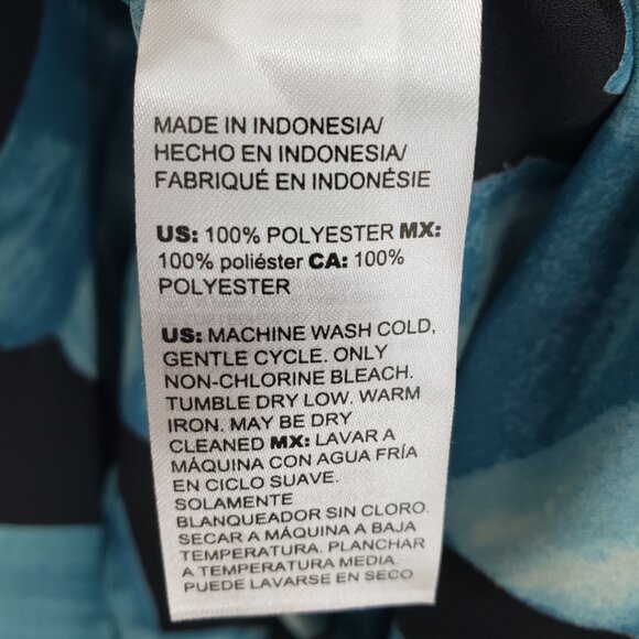 Chico's‎ Abstract Print Button Down Blouse Top 20 Long Sleeve  Blue Black - Picture 7 of 7